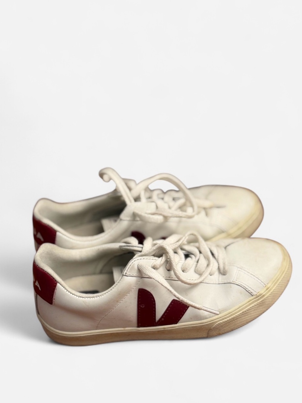 VEJA White & Burgundy Leather Sneakers – Size US 5 / EU 36
